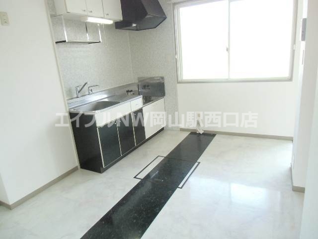 居室・リビング　同タイプのお部屋の写真です