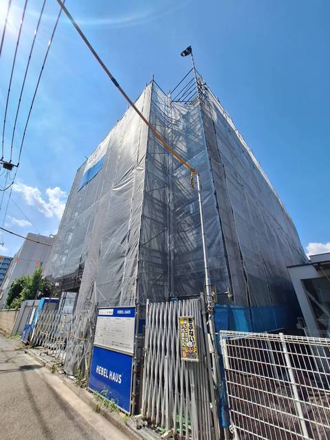 【横浜市神奈川区子安通のマンションの建物外観】