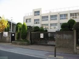 中学校　大阪市立鯰江中学校（中学校）まで700m