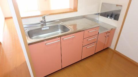 キッチン　蛇口がシャワー付でお掃除も楽々♪（イメージ）