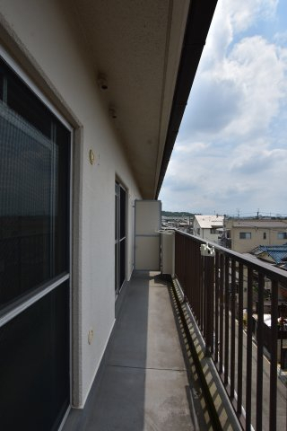 バルコニー　同物件、類似間取りのイメージ写真です。