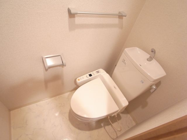 トイレ　ウォシュレット付