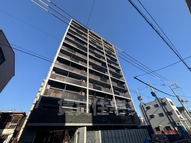 【広島市西区西観音町のマンションの建物外観】