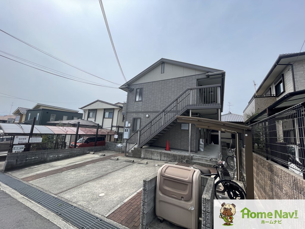 駐車場　「セジュールモリタ」、現地待ち合わせでのご案内も可能です。