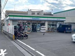 コンビニ　ファミリーマート石神井台２丁目店（コンビニ）まで76m