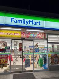 コンビニ　ファミリーマート石神井台六丁目店（コンビニ）まで628m