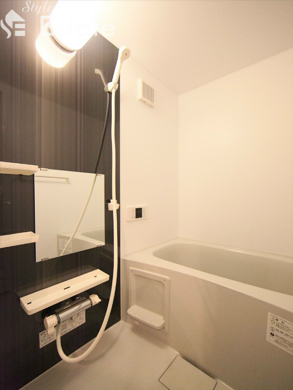 バス・シャワールーム　バスルーム