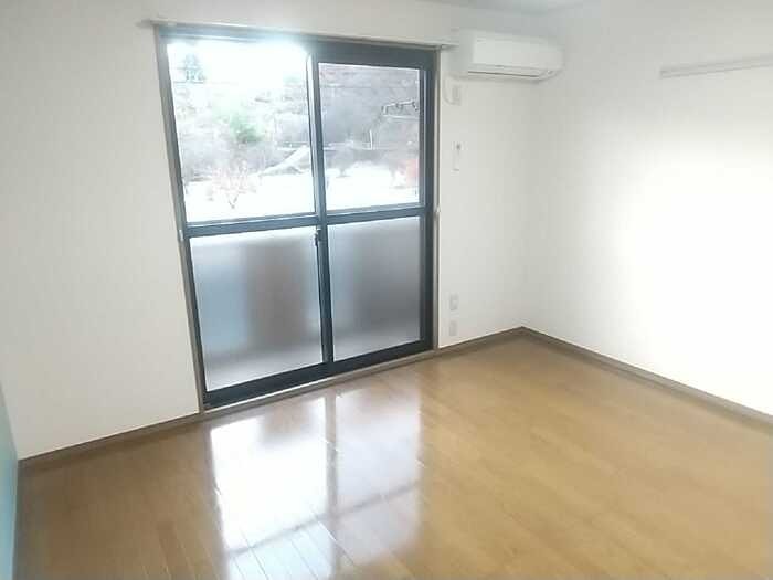 居室・リビング　フローリングのお部屋です。