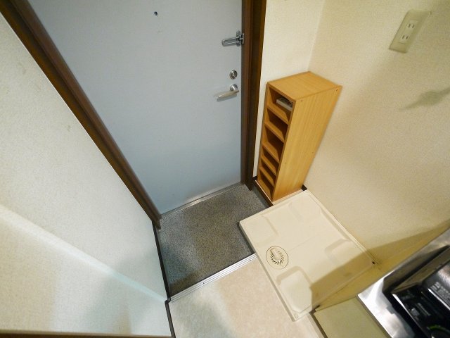 玄関　収納もある玄関です