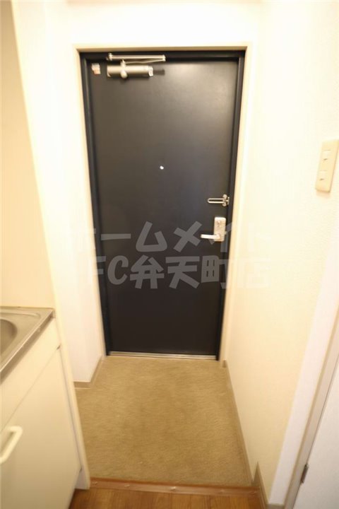 玄関　落ち着いた玄関です