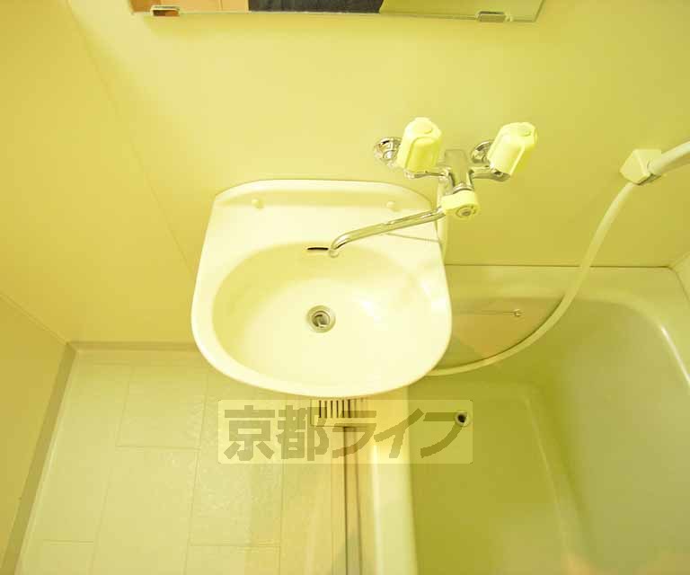 洗面設備　洗面台有ります。