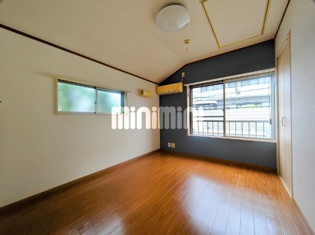 居室・リビング　日当たり良好なお部屋です