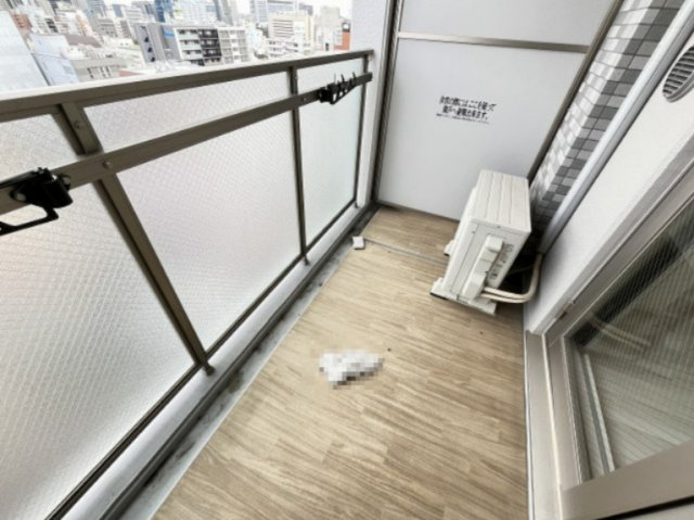 バルコニー　陽当たり良好なバルコニーです