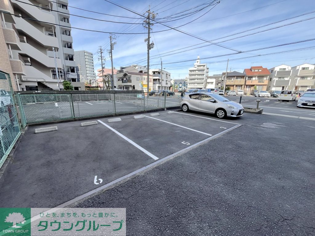 駐車場　駐車場