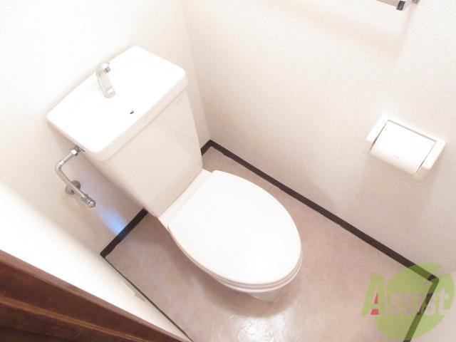 トイレ　清潔感のある爽やかなトイレ。誰もがリラックスできる空間です。