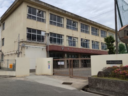 中学校　明石市立大久保中学校（中学校）まで709m