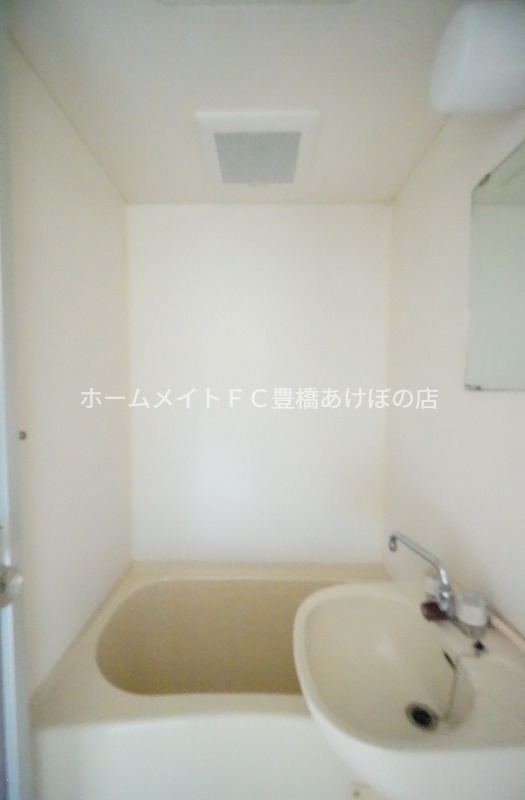 バス・シャワールーム　同型別部屋写真