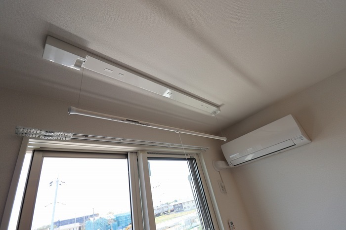 その他設備　室内物干し