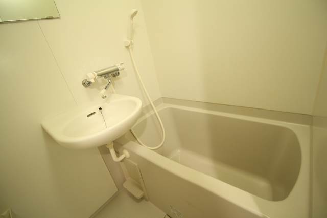 バス・シャワールーム　倉敷老松郵便局 180m