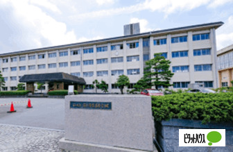 高校・高専　富山県立富山商業高校（高校・高専）まで1362m