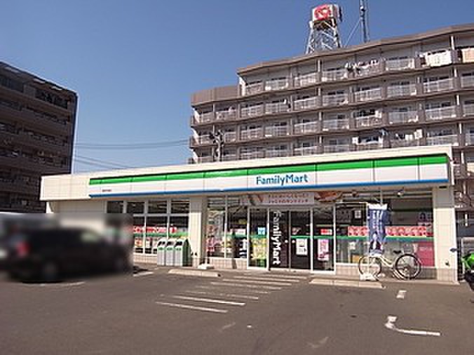 コンビニ　ファミリーマート仙台中倉店（コンビニ）まで240m