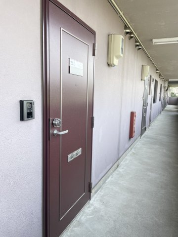 その他共有部分　玄関前