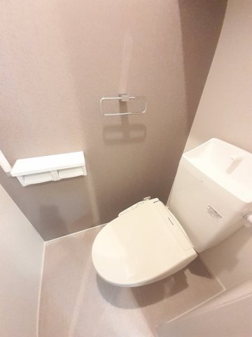 トイレ　シンプルで使いやすいトイレです