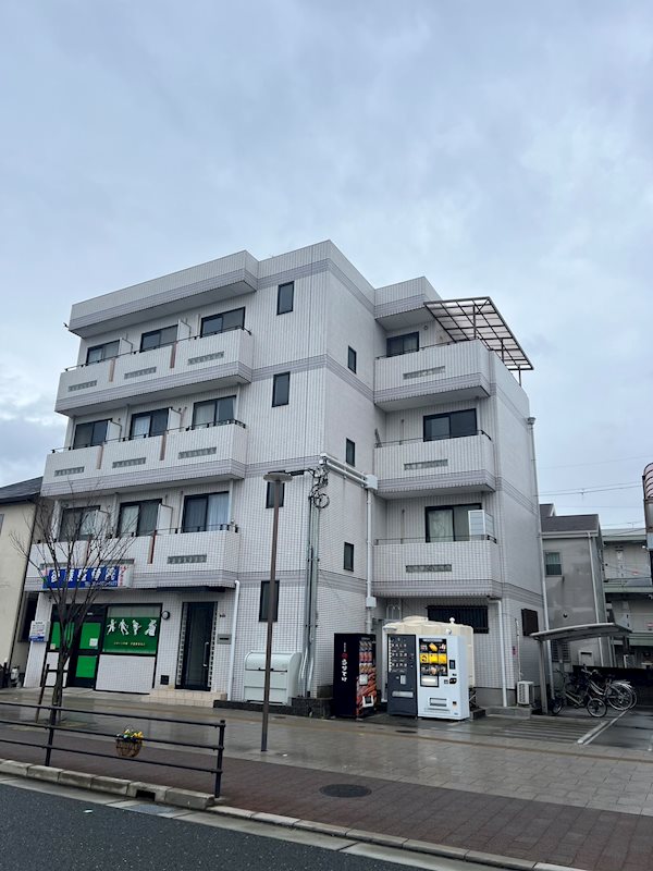 建物外観　メゾン初町