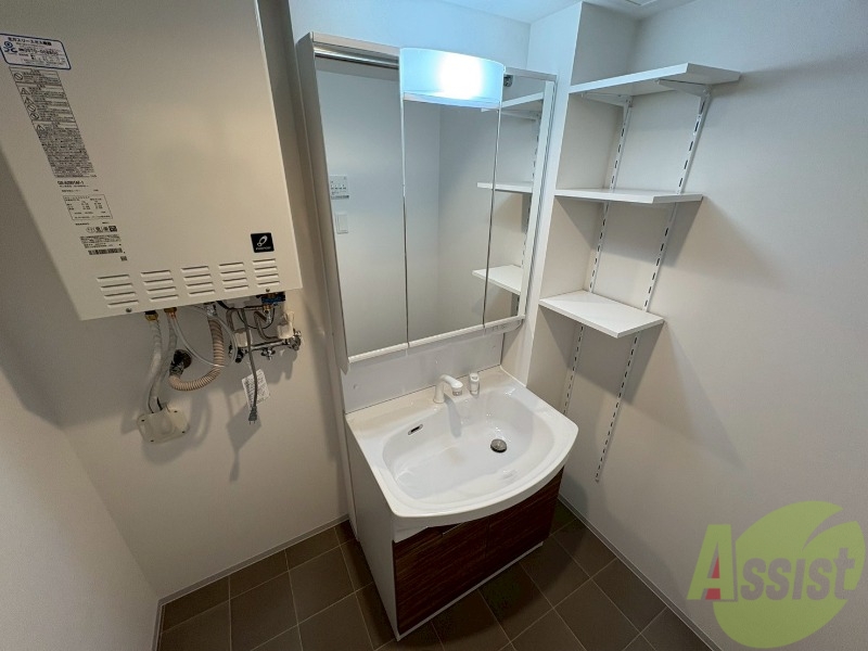 洗面設備　シャンプードレッサーで身支度もラクラクです！