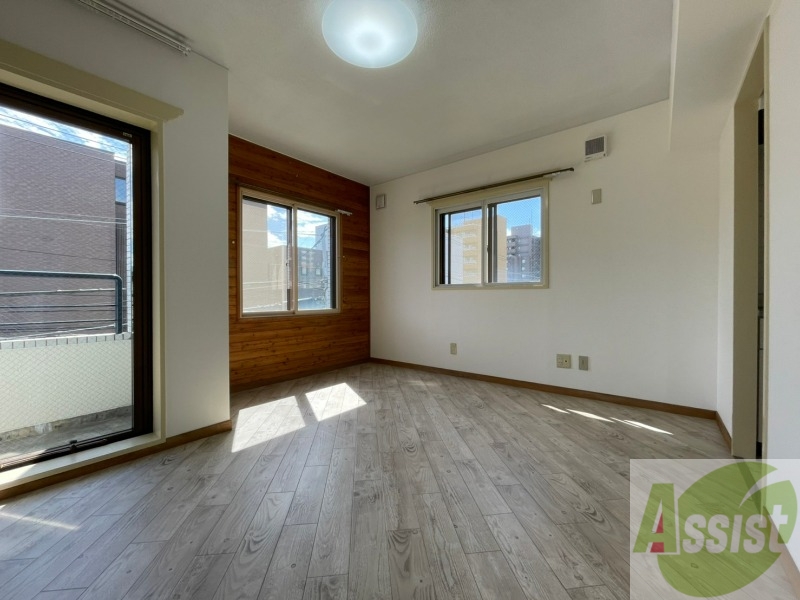 居室・リビング　広くてキレイな洋室が広がっていて、充実した生活が送れそう。