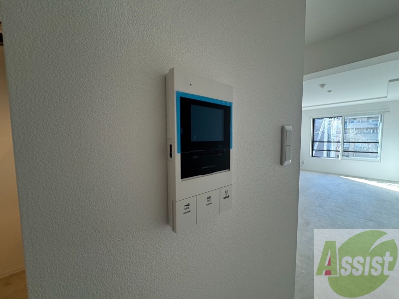 セキュリティ　ＴＶモニター付インターホンです。来客者の顔が見えるので安心！