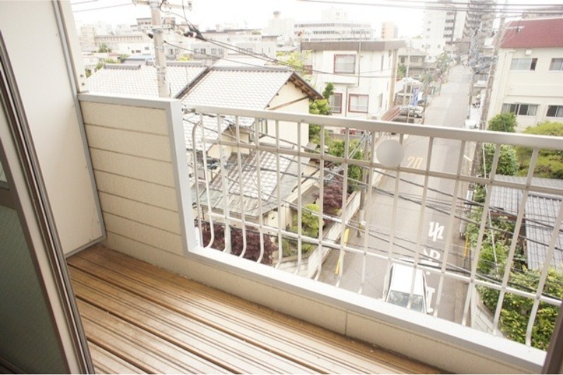 バルコニー　図面と現状に相違がある場合には現状を優先