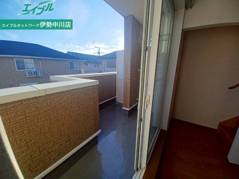 バルコニー　同型反転タイプのお写真です