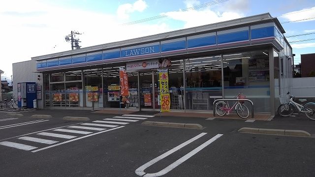 コンビニ　ローソン羽島正木町店（コンビニ）まで500m