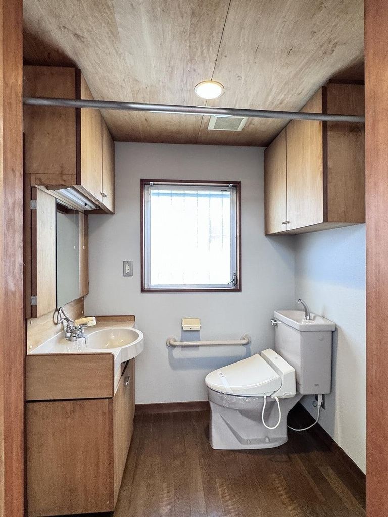 洗面設備　洗面室