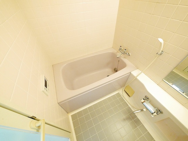 バス・シャワールーム　日々の暮らしに欠かせないお風呂です