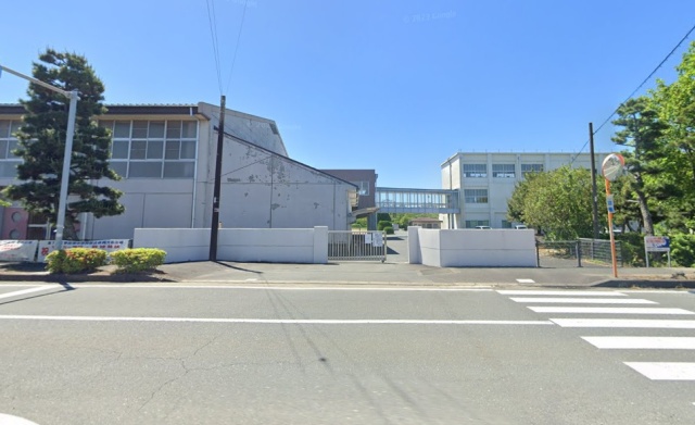 中学校　磐田市立福田中学校（中学校）まで1800m
