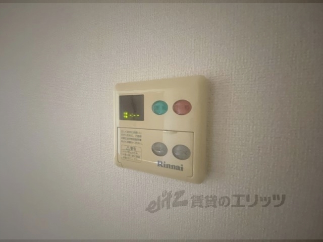 その他設備　給湯器リモコン