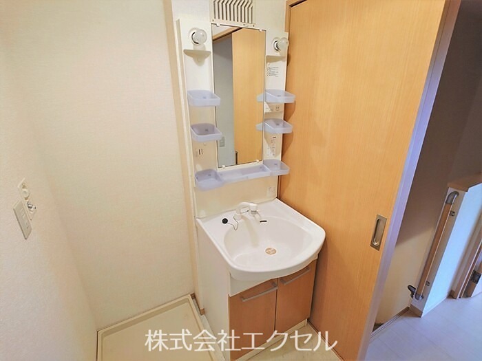 洗面設備　独立洗面台です。