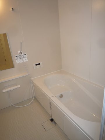 バス・シャワールーム　ゆったり過ごせるお風呂です