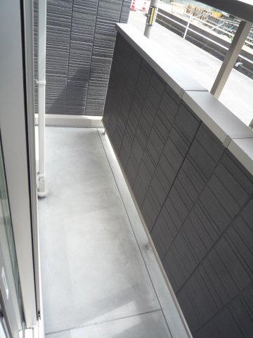 バルコニー　テラス