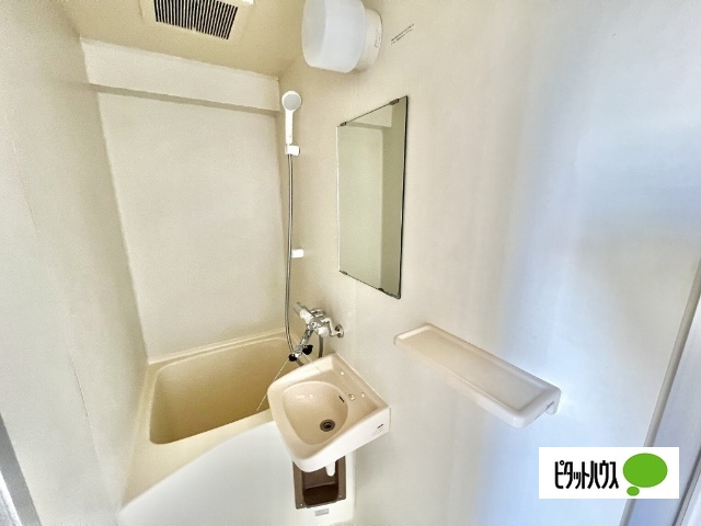 洗面設備　同間取り別号室