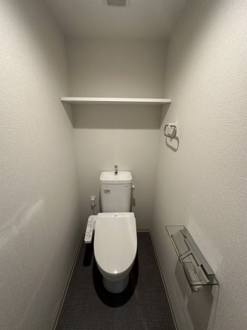 トイレ　建築中のため、類似物件のお写真です(現状を優先します）