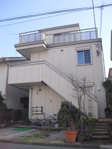 エントランス　閑静な住環境に佇む耐震耐火旭化成ヘーベルメゾン
