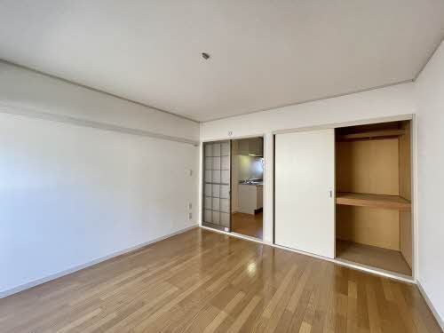 居室・リビング　収納・洋室