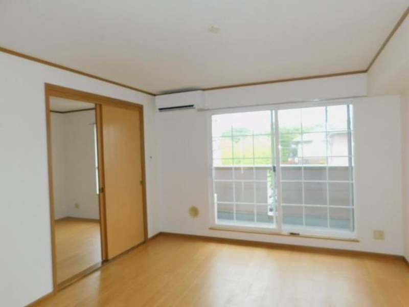 居室・リビング　図面と現状に相違がある場合には現状を優先