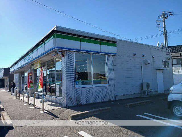 コンビニ　ファミリーマート　　松本村井店（コンビニ）まで350m