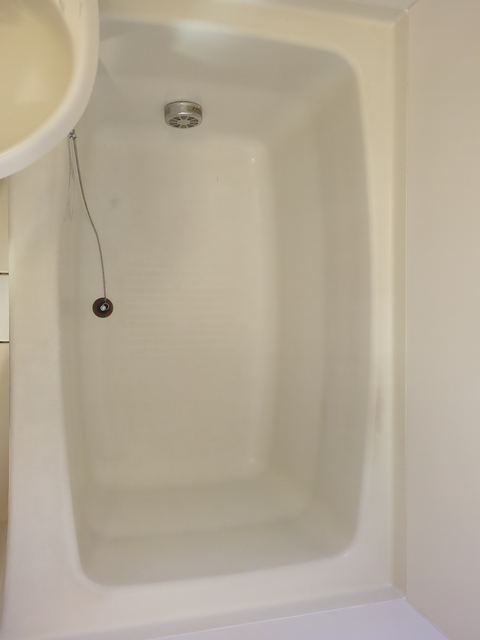 バス・シャワールーム　浴槽