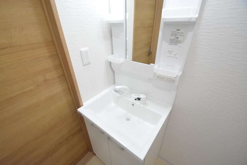 洗面設備　洗髪洗面化粧台