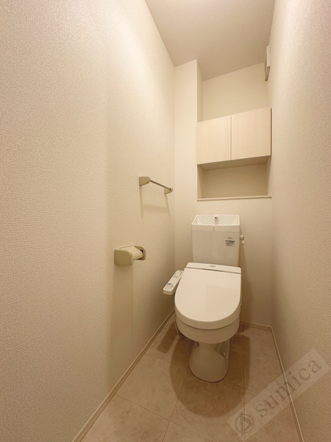 トイレ　温水洗浄便座付き♪♪